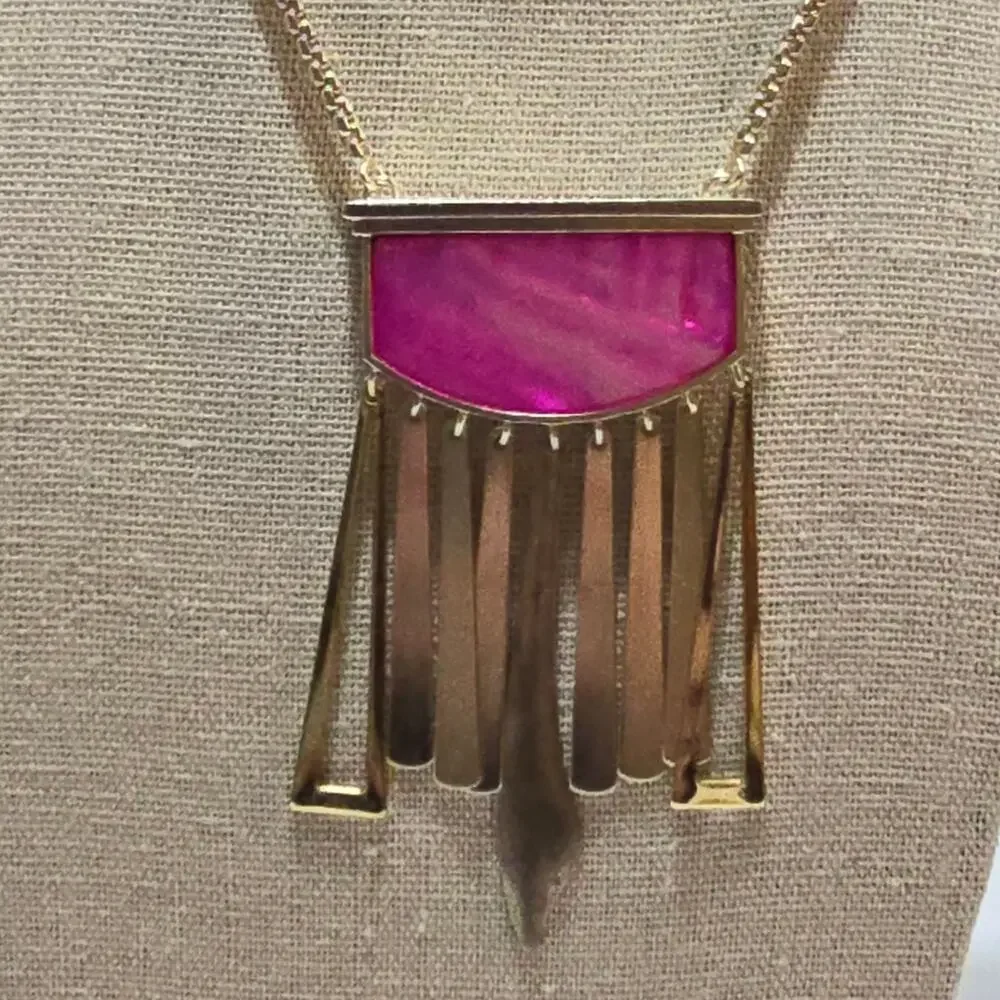 Kendra Scott Custom Pink Mother of Pearl and Gold Plated Tassel Necklace‎
